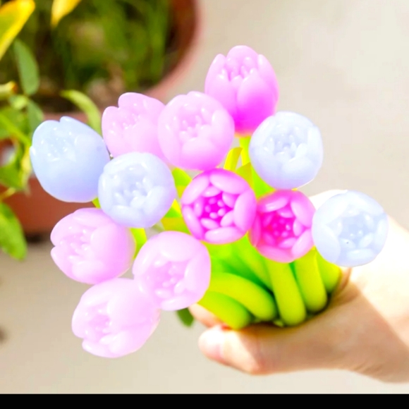 Color Changing Tulip Pens - Picture 3 of 4